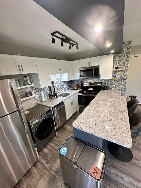 Tiny photo for 46 Nassau Colony #9, Fox Lake, IL 60020 (MLS # 12609969)