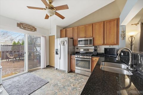 Tiny photo for 2468 Roxbury Lane, Montgomery, IL 60538 (MLS # 12591972)