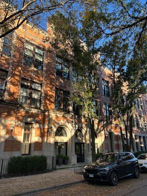 Photo of 1660 N Hudson Avenue #2K, Chicago, IL 60614 (MLS # 12537631)