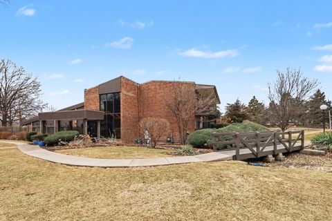 Tiny photo for 1423 Woodbridge Road #1E, Joliet, IL 60436 (MLS # 12571965)