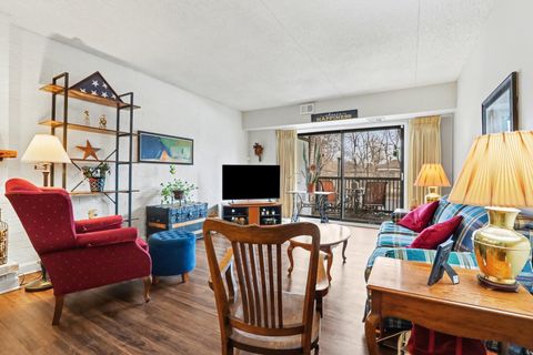 Tiny photo for 1423 Woodbridge Road #1E, Joliet, IL 60436 (MLS # 12571965)