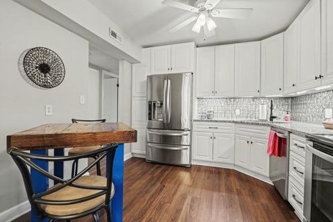 Tiny photo for 1423 Woodbridge Road #1E, Joliet, IL 60436 (MLS # 12571965)