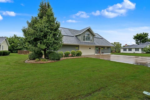 Tiny photo for 217 Harward Street, Pontiac, IL 61764 (MLS # 12774178)