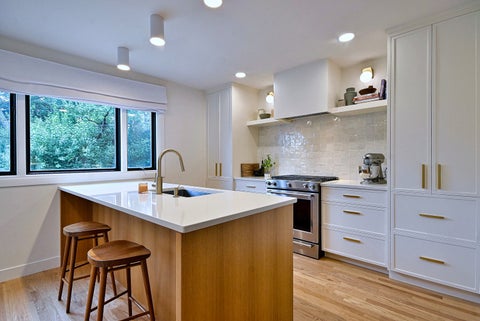 Tiny photo for 326 E Huntington Lane, Elmhurst, IL 60126 (MLS # 12774809)