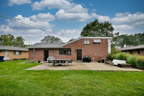 Tiny photo for 326 E Huntington Lane, Elmhurst, IL 60126 (MLS # 12774809)