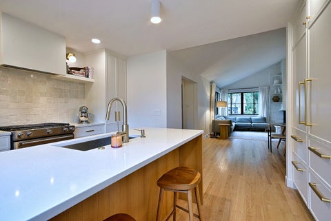 Tiny photo for 326 E Huntington Lane, Elmhurst, IL 60126 (MLS # 12774809)