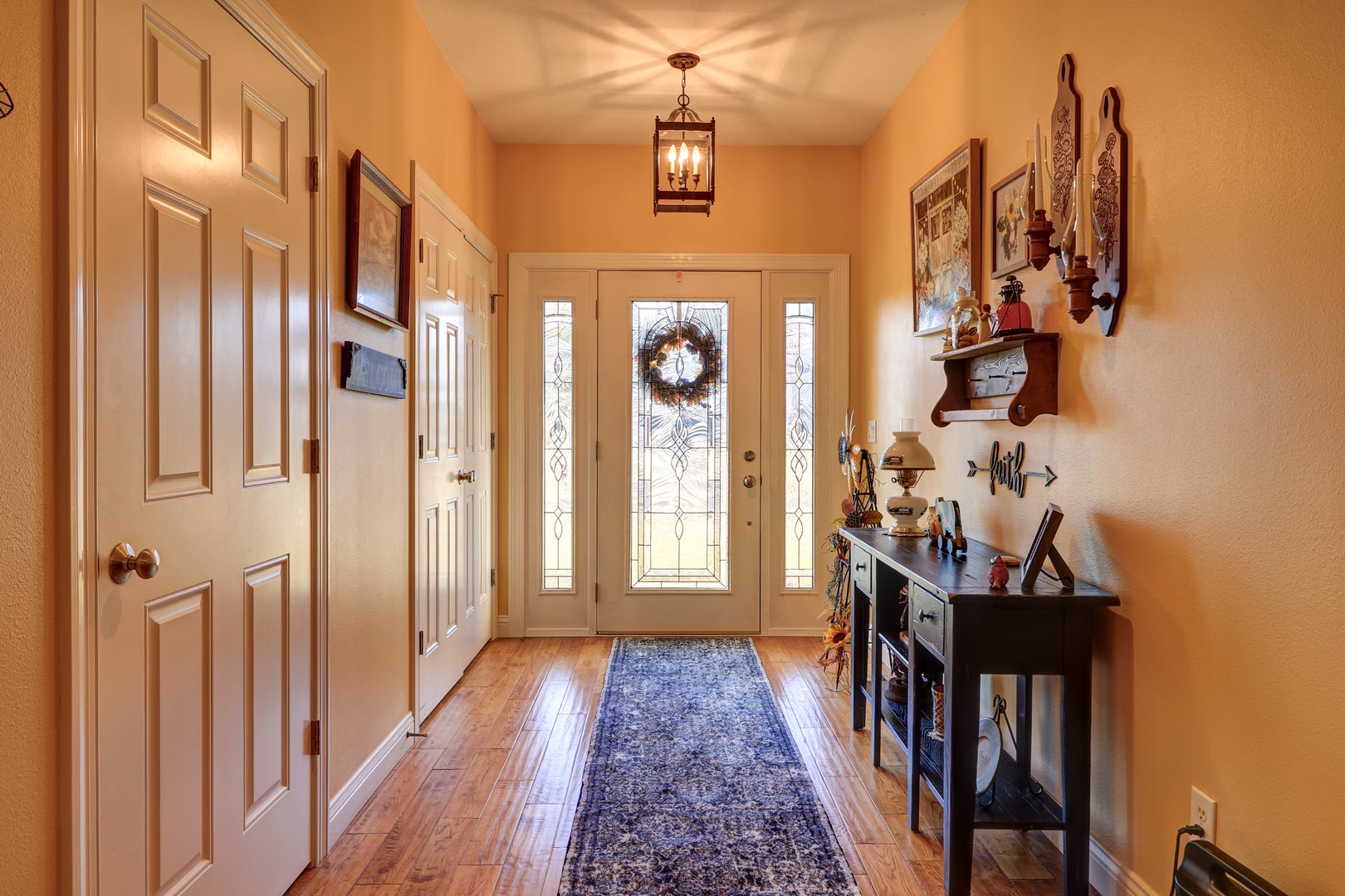 10301 Laurel Lane