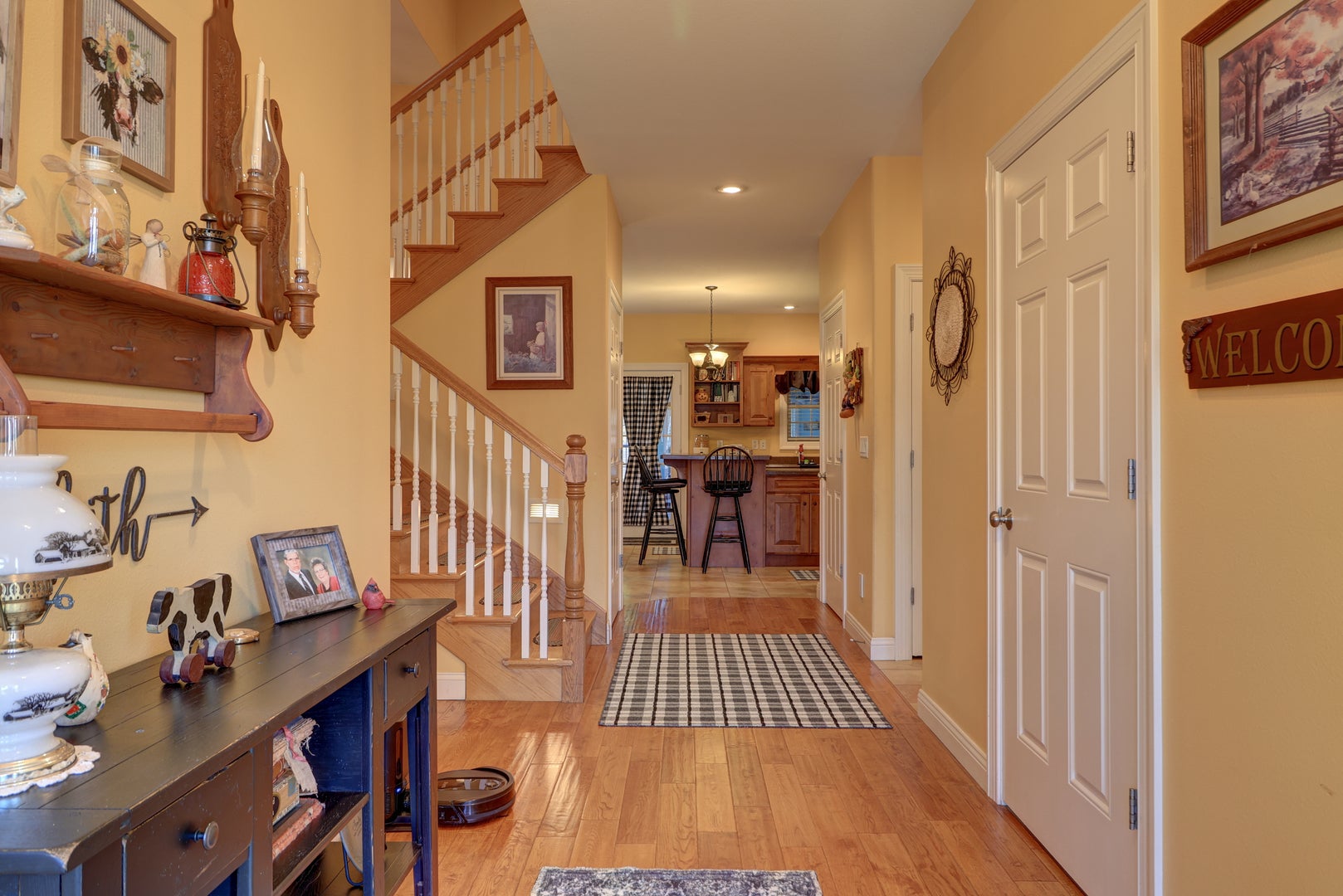 10301 Laurel Lane
