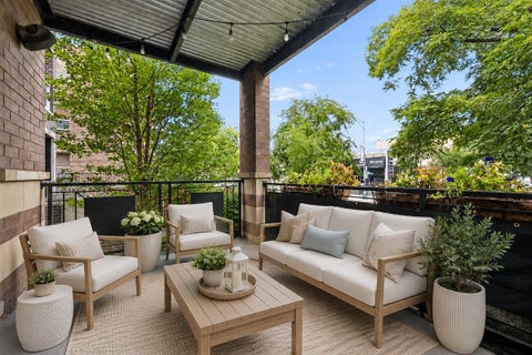 Tiny photo for 725 W Diversey Parkway #2W, Chicago, IL 60614 (MLS # 12736339)