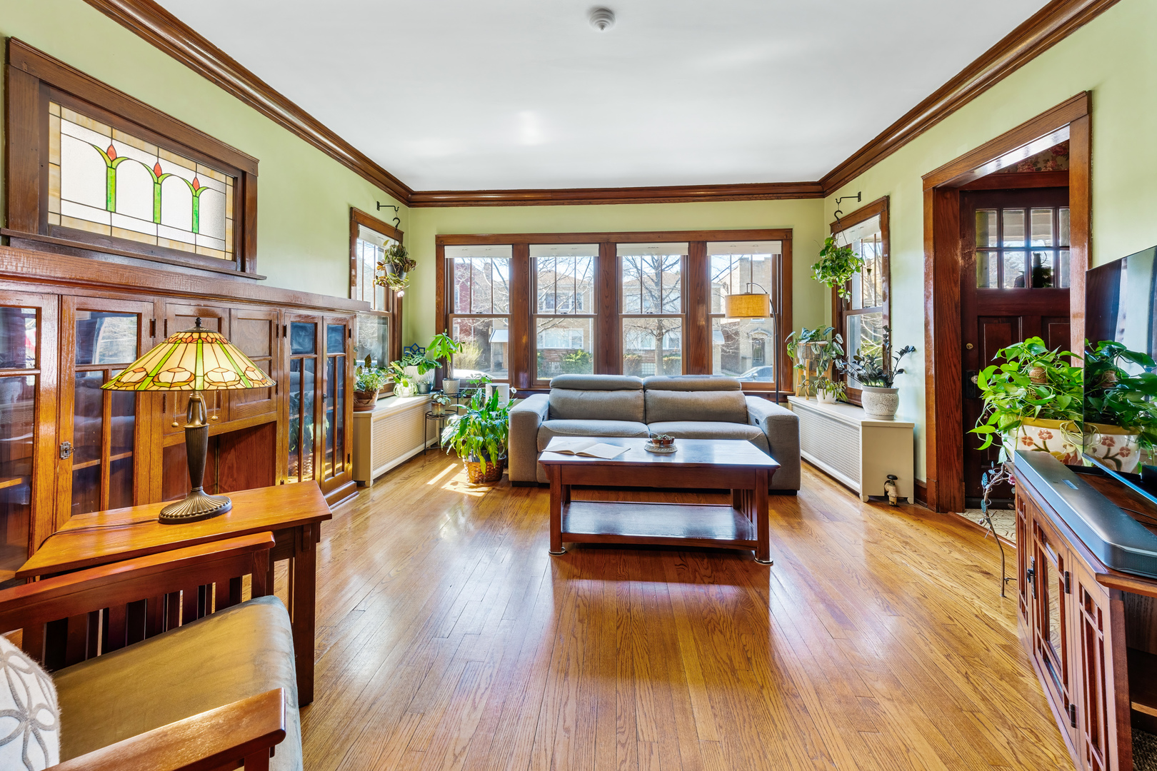 4917 N Kilbourn Avenue