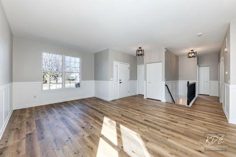 Tiny photo for 721 S Wellston Lane, Romeoville, IL 60446 (MLS # 12595699)