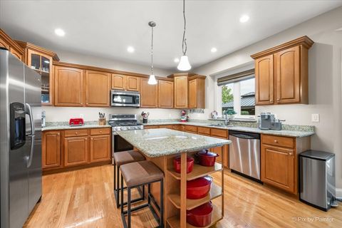 Tiny photo for 631 Bennett Drive, North Aurora, IL 60542 (MLS # 12502739)