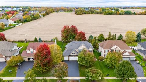 Tiny photo for 631 Bennett Drive, North Aurora, IL 60542 (MLS # 12502739)