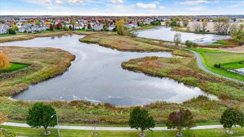 Tiny photo for 631 Bennett Drive, North Aurora, IL 60542 (MLS # 12502739)