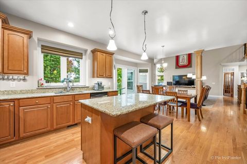 Tiny photo for 631 Bennett Drive, North Aurora, IL 60542 (MLS # 12502739)