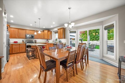 Tiny photo for 631 Bennett Drive, North Aurora, IL 60542 (MLS # 12502739)