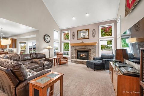 Tiny photo for 631 Bennett Drive, North Aurora, IL 60542 (MLS # 12502739)