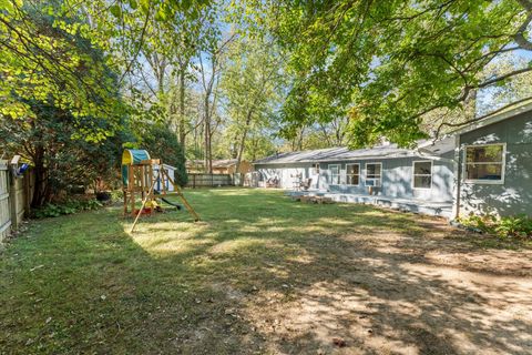 Tiny photo for 1108 Riverside Court, Mahomet, IL 61853 (MLS # 12660446)