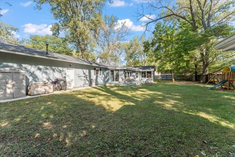 Tiny photo for 1108 Riverside Court, Mahomet, IL 61853 (MLS # 12660446)