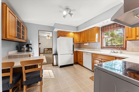 Tiny photo for 1108 Riverside Court, Mahomet, IL 61853 (MLS # 12660446)