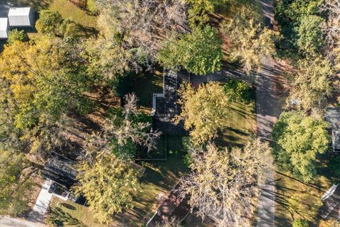 Tiny photo for 1108 Riverside Court, Mahomet, IL 61853 (MLS # 12660446)