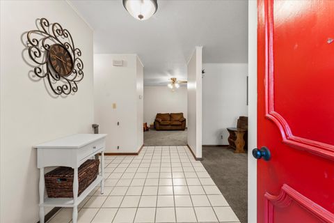 Tiny photo for 1108 Riverside Court, Mahomet, IL 61853 (MLS # 12660446)