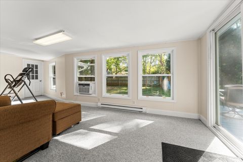 Tiny photo for 1108 Riverside Court, Mahomet, IL 61853 (MLS # 12660446)