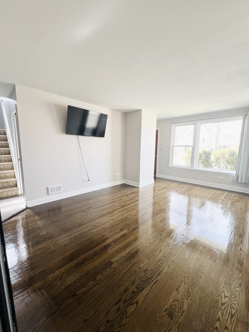 Properties 3 3529 George Street