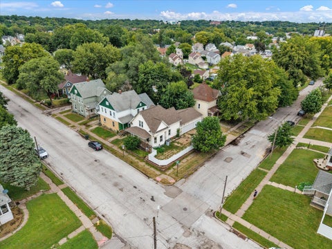 Tiny photo for 243 S Pine Street, Davenport, IA 52802 (MLS # 12755572)