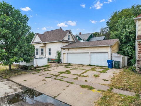 Tiny photo for 243 S Pine Street, Davenport, IA 52802 (MLS # 12755572)