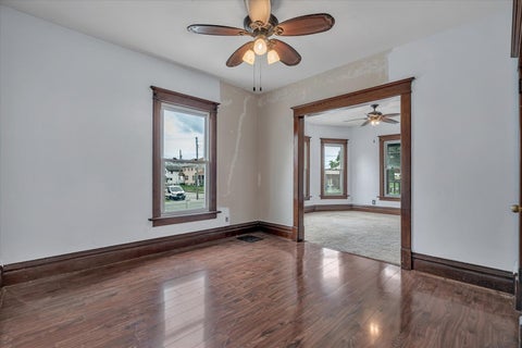 Tiny photo for 243 S Pine Street, Davenport, IA 52802 (MLS # 12755572)
