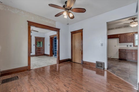 Tiny photo for 243 S Pine Street, Davenport, IA 52802 (MLS # 12755572)