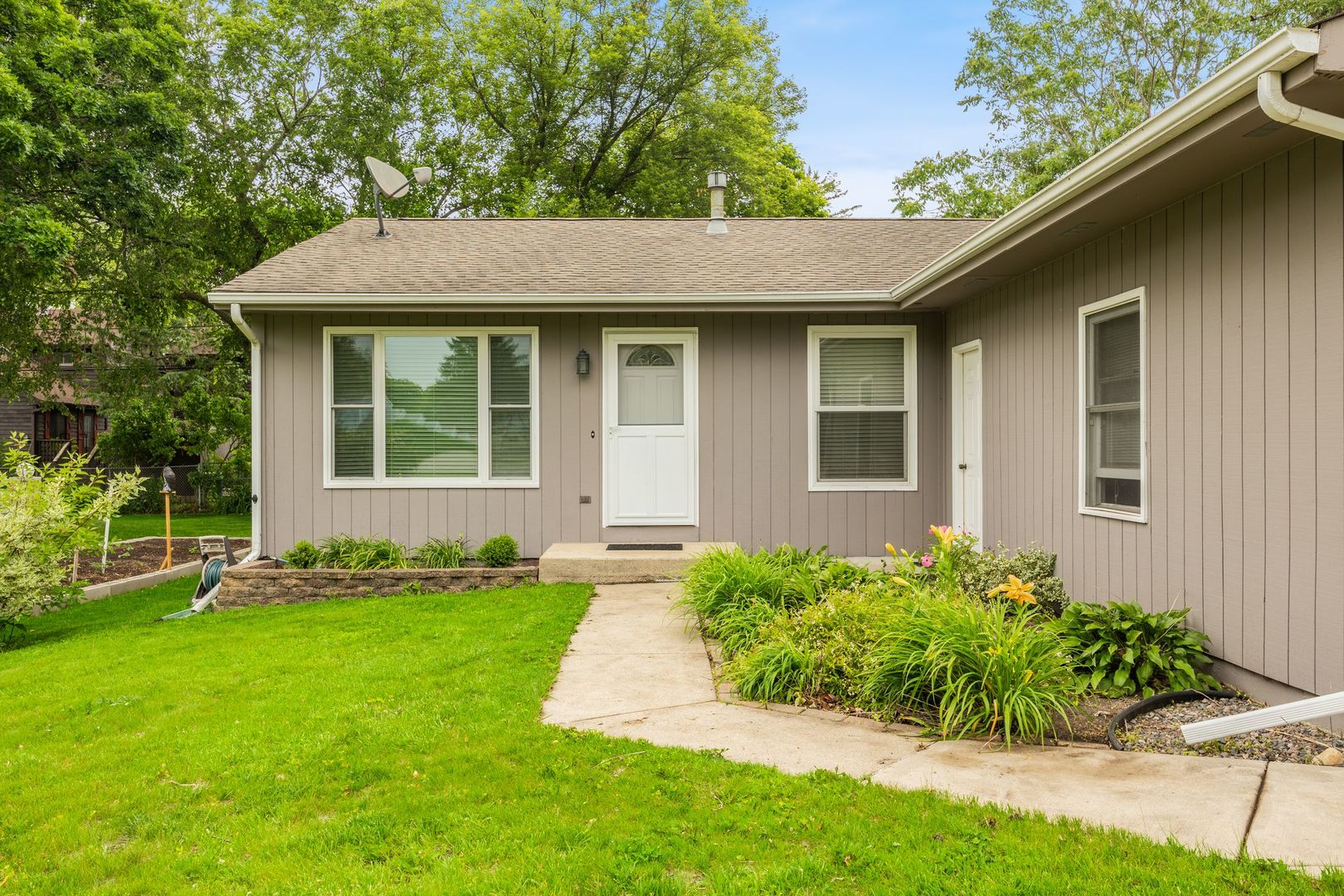 3112 Cedar Terrace
