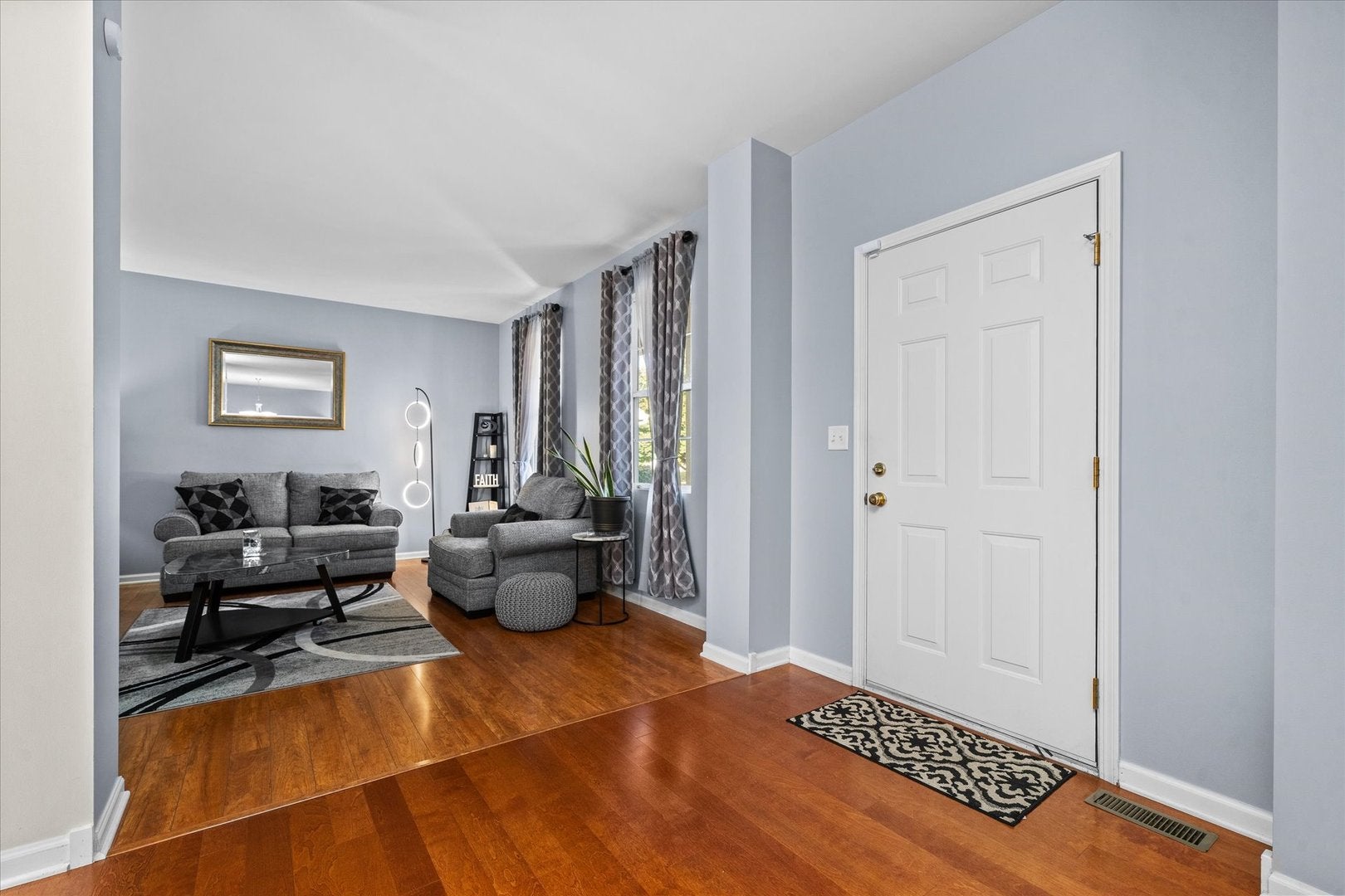 8204 WATERBURY Drive