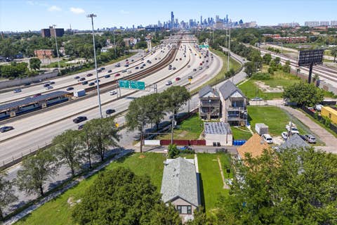 Tiny photo for 142 W Swann Street, Chicago, IL 60609 (MLS # 12632266)