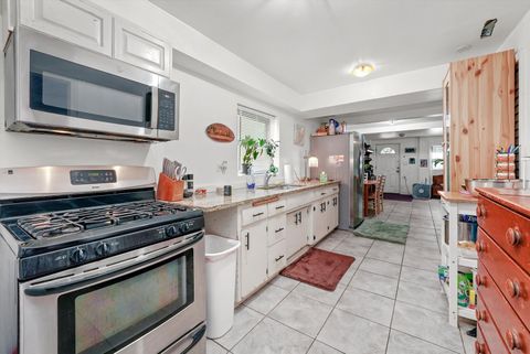 Tiny photo for 142 W Swann Street, Chicago, IL 60609 (MLS # 12632266)