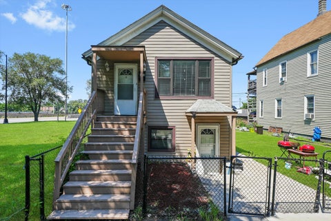 Tiny photo for 142 W Swann Street, Chicago, IL 60609 (MLS # 12632266)