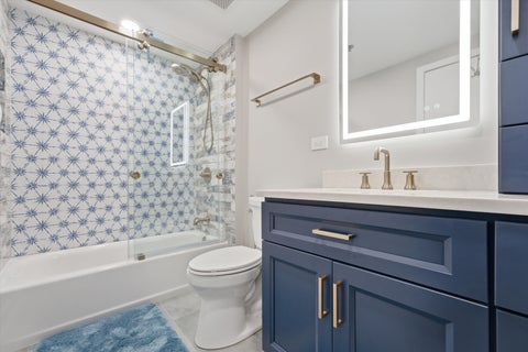 Tiny photo for 1100 W Montrose Avenue #502, Chicago, IL 60613 (MLS # 12759198)