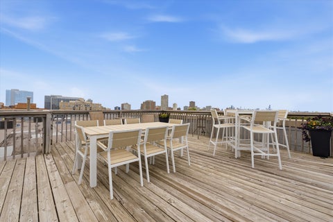 Tiny photo for 1100 W Montrose Avenue #502, Chicago, IL 60613 (MLS # 12759198)