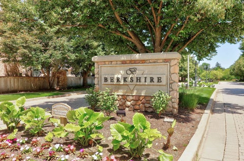 Tiny photo for 1702 Astor Avenue, Oakbrook Terrace, IL 60181 (MLS # 12684166)