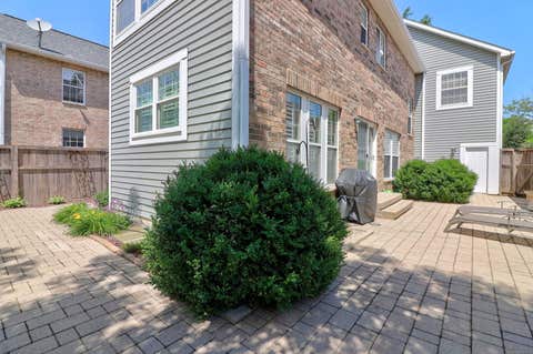 Tiny photo for 1702 Astor Avenue, Oakbrook Terrace, IL 60181 (MLS # 12684166)