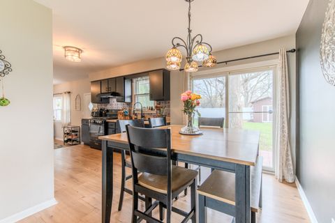 Tiny photo for 318 Cardinal Place, Shorewood, IL 60404 (MLS # 12607836)