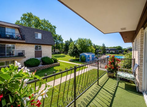 Tiny photo for 11103 S 84th Avenue #2A, Palos Hills, IL 60465 (MLS # 12726894)