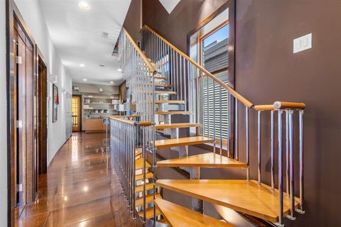 Tiny photo for 2334 W Medill Avenue, Chicago, IL 60647 (MLS # 12597303)