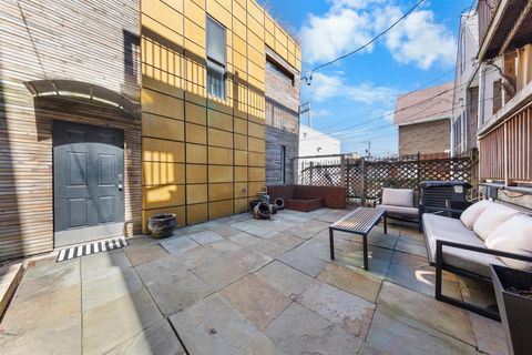 Tiny photo for 2334 W Medill Avenue, Chicago, IL 60647 (MLS # 12597303)