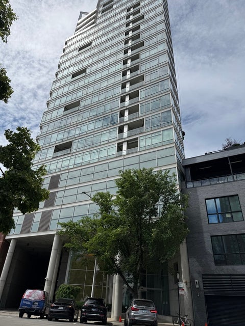 Photo of 510 W Erie Street #1705, Chicago, IL 60654 (MLS # 12684624)