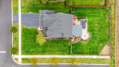 Tiny photo for 2964 Carlisle Lane, North Aurora, IL 60542 (MLS # 12497784)