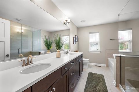 Tiny photo for 2964 Carlisle Lane, North Aurora, IL 60542 (MLS # 12497784)