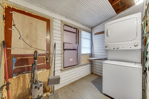 Tiny photo for 1112 S Jefferson Street, Lockport, IL 60441 (MLS # 12574485)