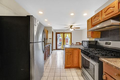 Tiny photo for 1112 S Jefferson Street, Lockport, IL 60441 (MLS # 12574485)